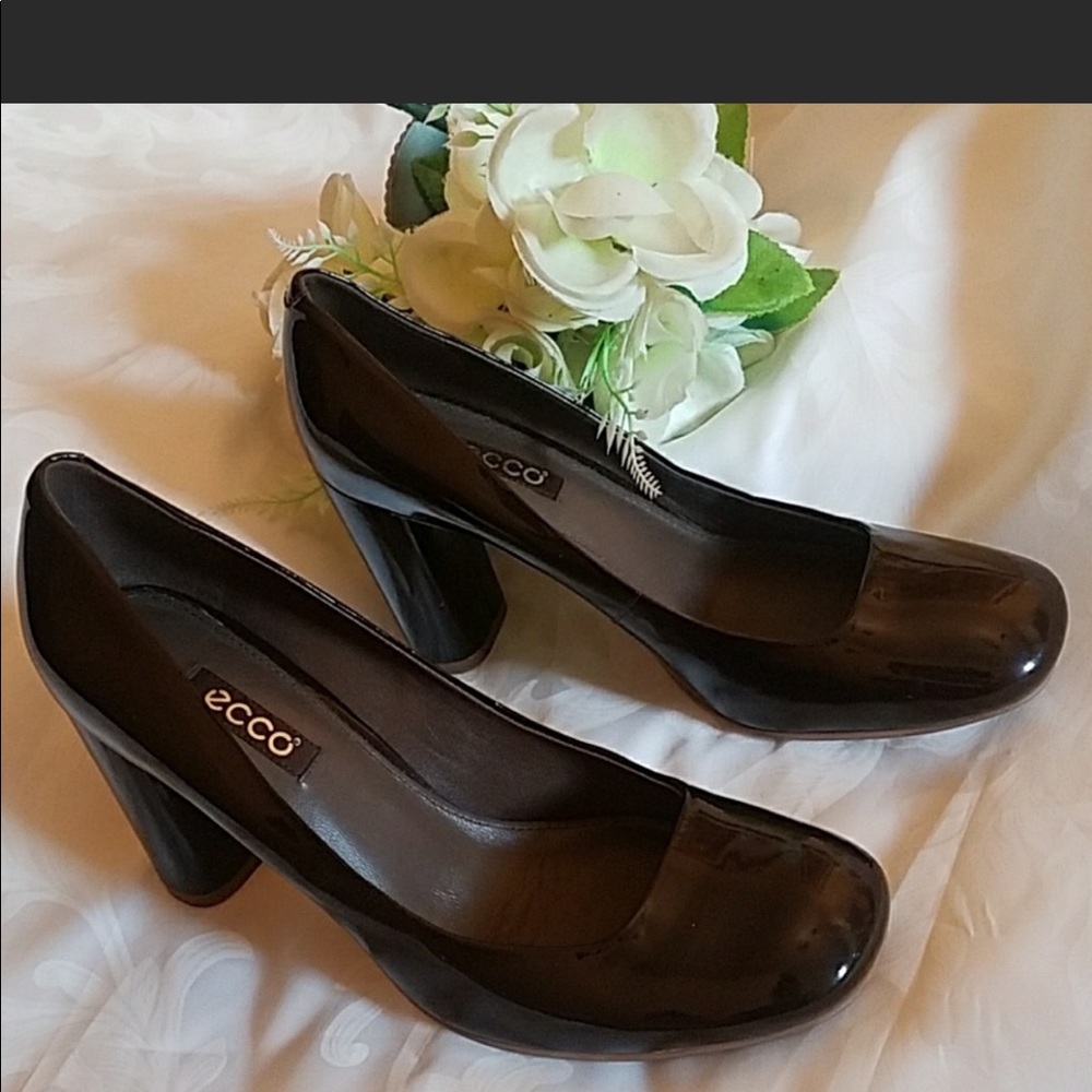 Ecco shoes - Picture 1 of 6